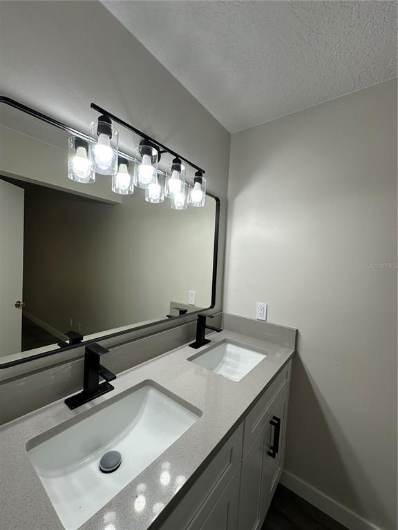 Building Photo - 7311 Seena Ct