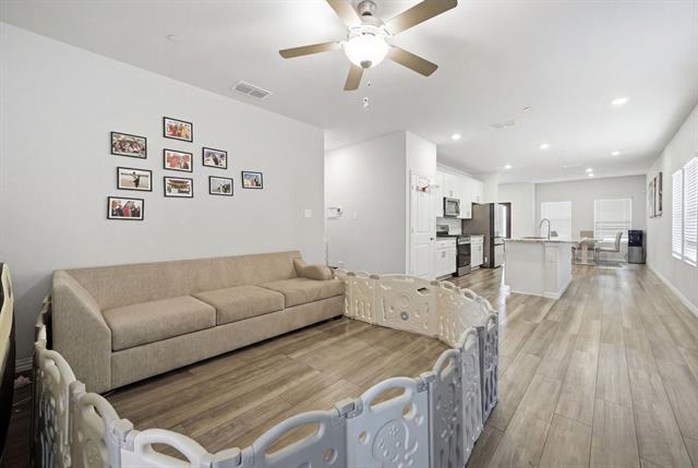 Building Photo - 224 Monarch Wy