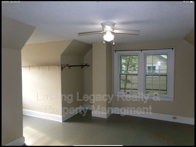 Building Photo - 708 S Broad St