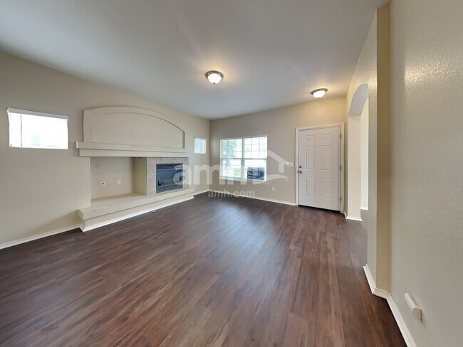 Building Photo - 1373 S Quintero Way