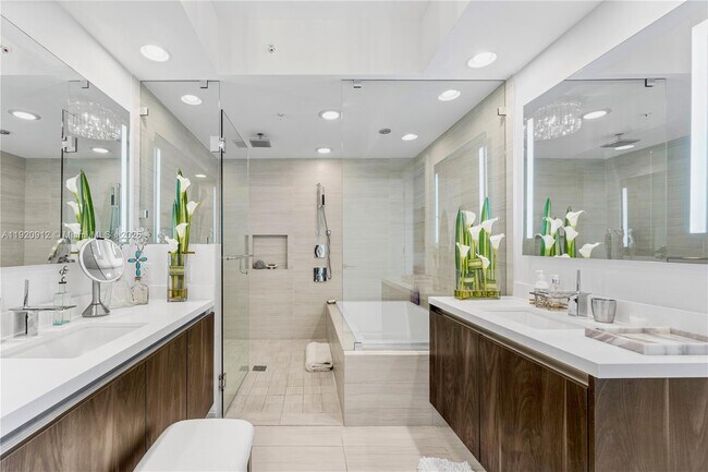 Building Photo - 1180 N Federal Hwy