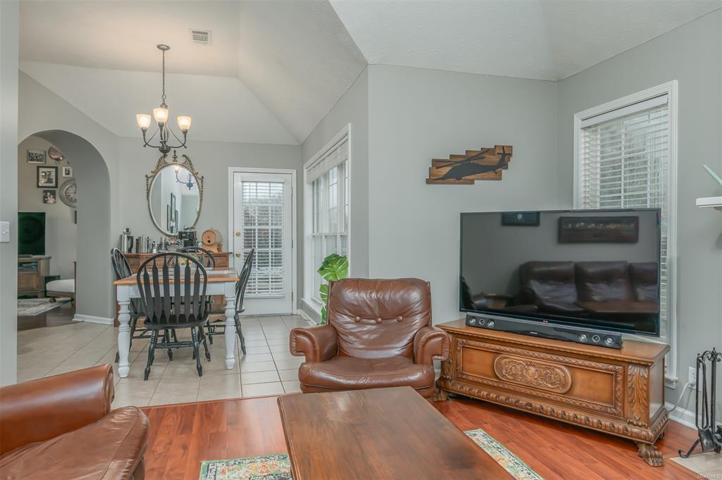 Building Photo - 9211 Hanston Pl