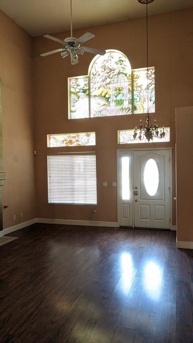 Building Photo - 255 Flirtation Ct