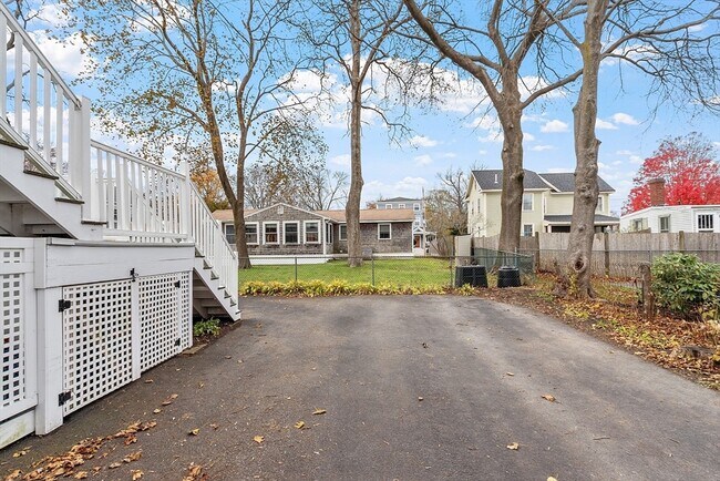 Building Photo - 74-76-76 Bromfield St