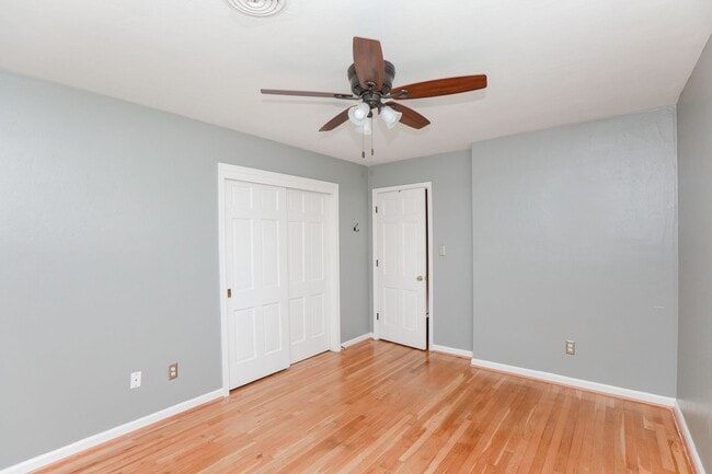 Building Photo - Elizabeth Lake Estates