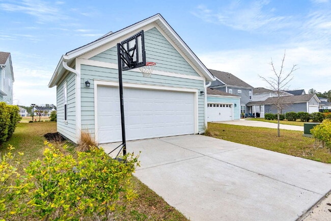 Building Photo - 115 Winding Branch Dr