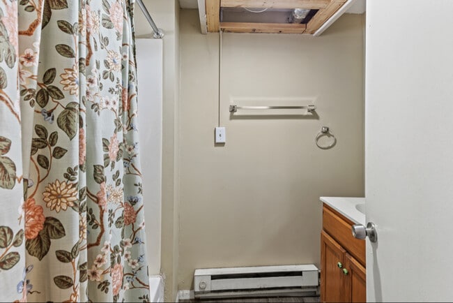 Building Photo - 95 Front Ave