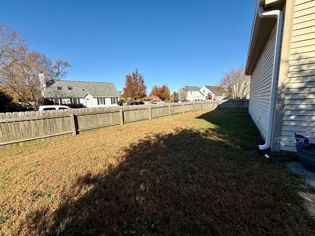 Building Photo - Beautiful Single-Family Home in Green Run