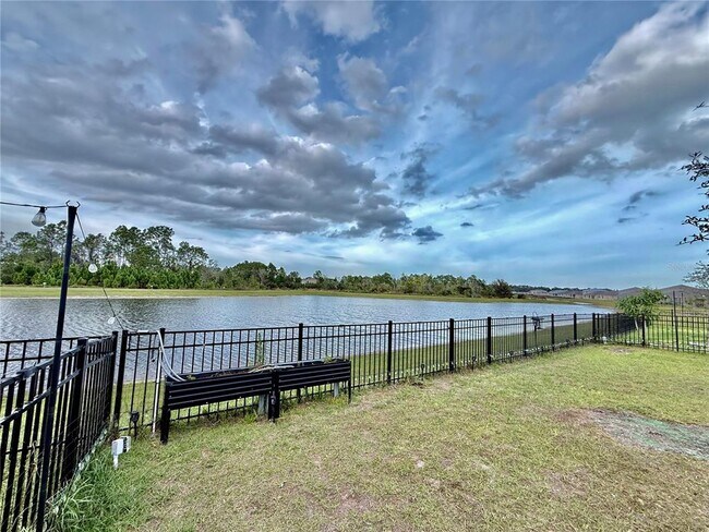 Building Photo - 2731 House Finch Rd