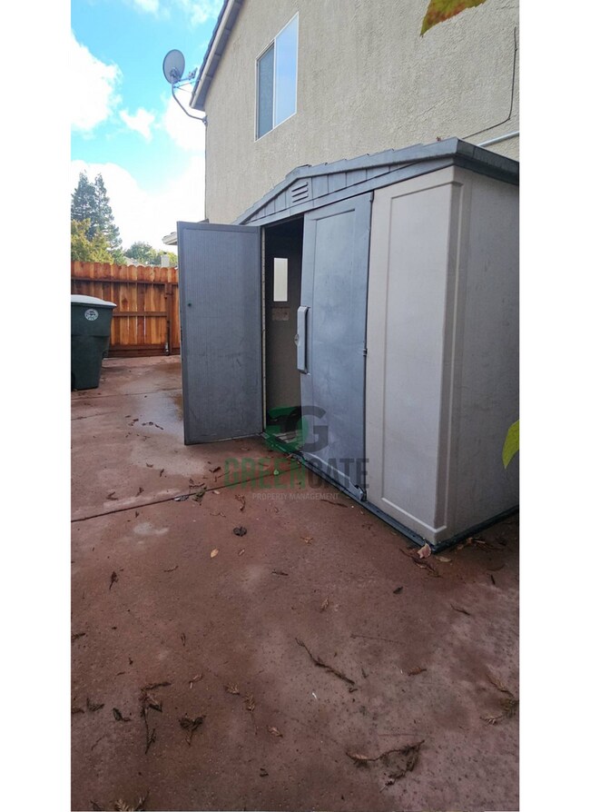 Building Photo - Spacious 4 Bedroom in Manteca!!! Ready