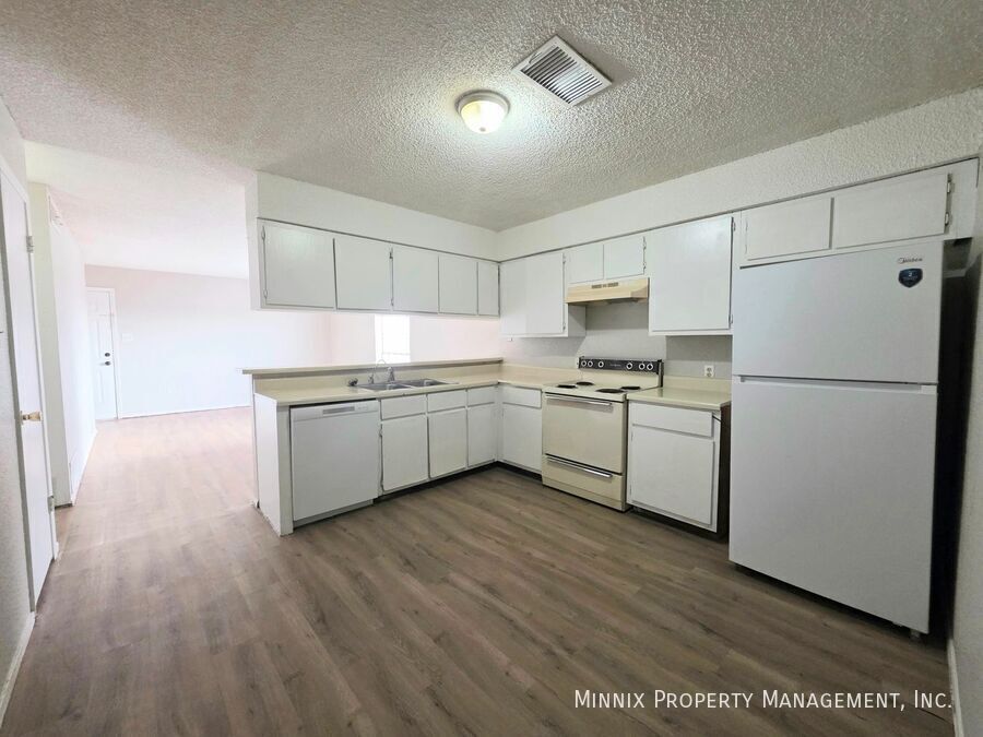 Building Photo - 3007 W Louisiana Ave