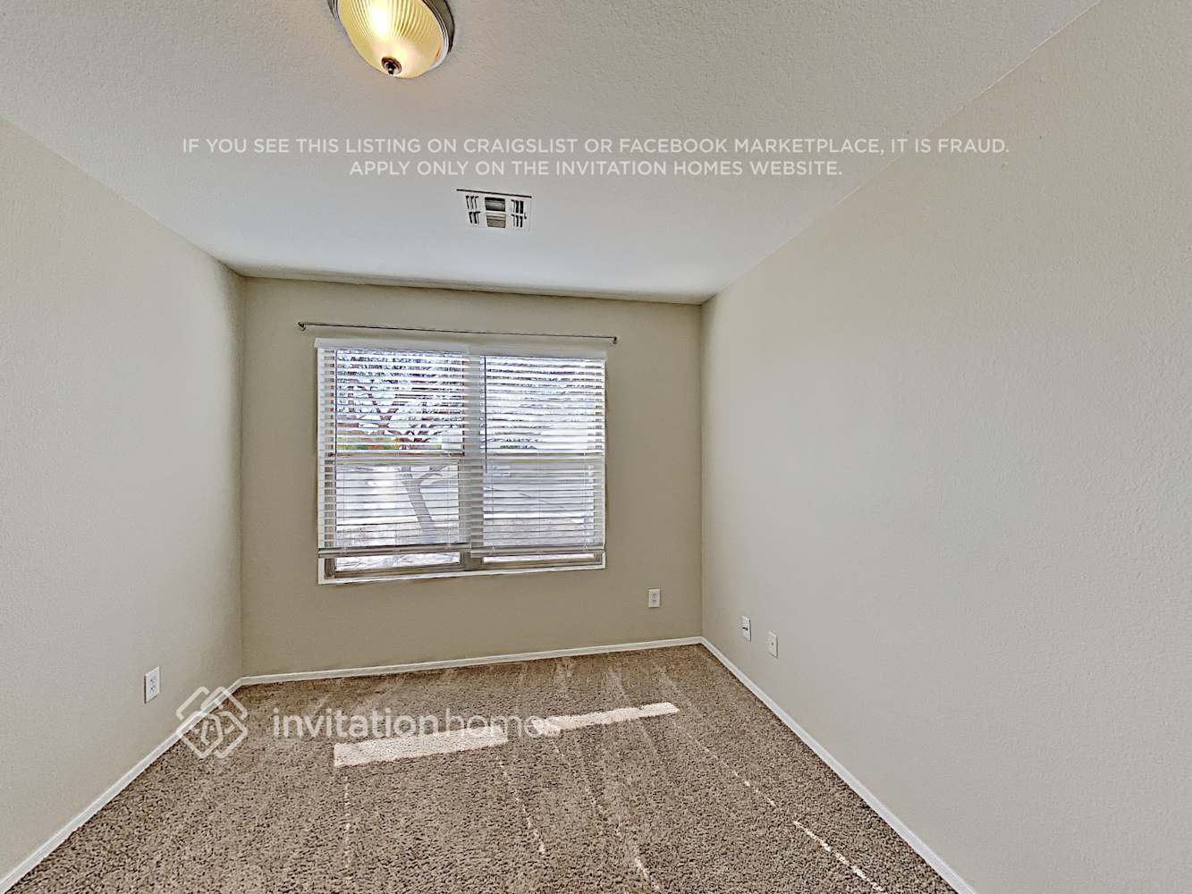 Building Photo - 11360 E Sunland Ave
