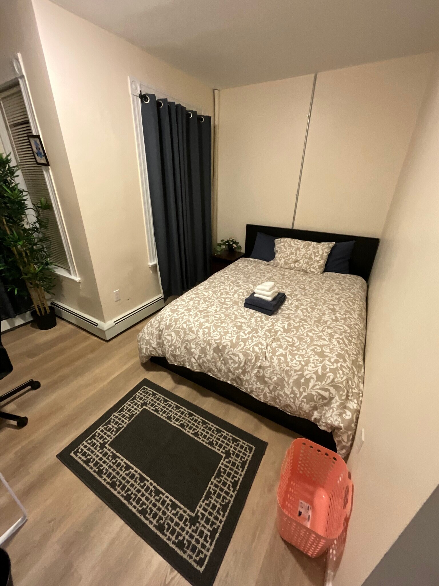 Building Photo - 871 Harrison Ave