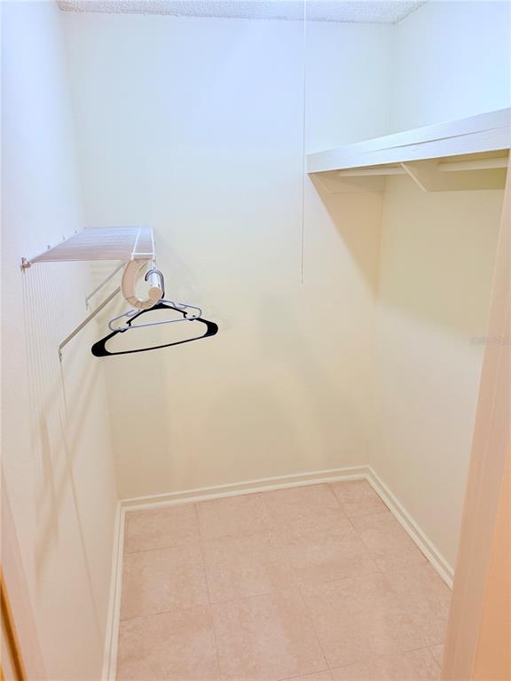 Building Photo - 6519 W Newberry Rd