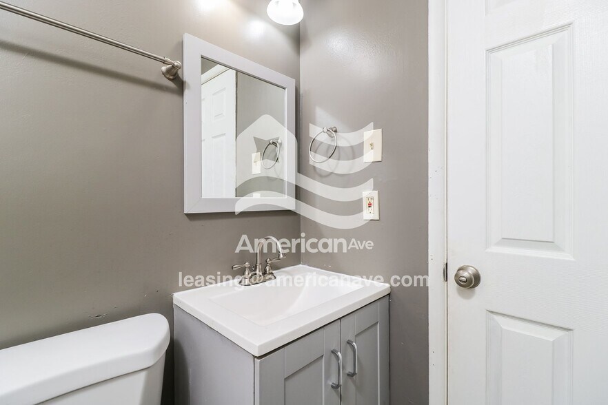 Building Photo - 480 Kirkwall Dr