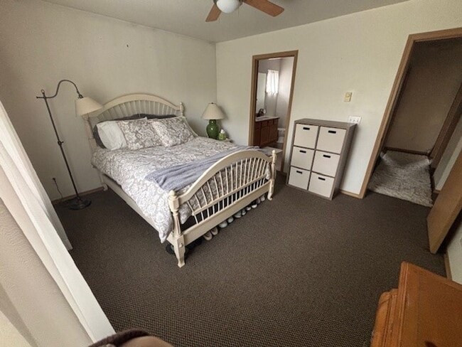 Building Photo - Charming 3-bedroom Dupont Home