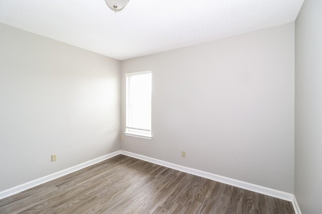 Building Photo - 5536 Terri Lynn Cove