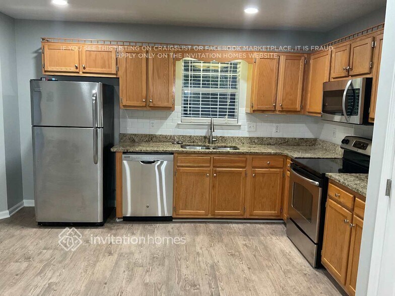 Building Photo - 3301 Mooring Dr