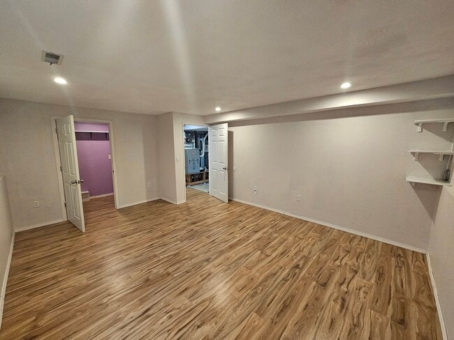 Building Photo - Beautifully Home in the Valley