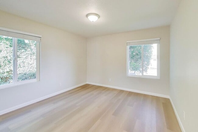 Building Photo - 451 Ruth Ct