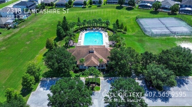 Building Photo - 2318 Lancashire St