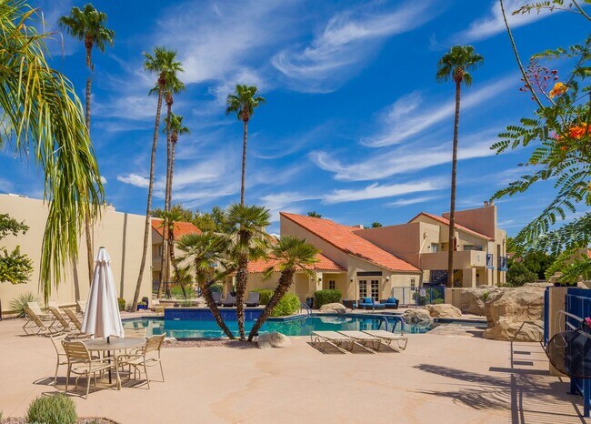 Building Photo - 2BR-2BATH  IN SOUGHT AFTER TWELVE HUNDRED ...