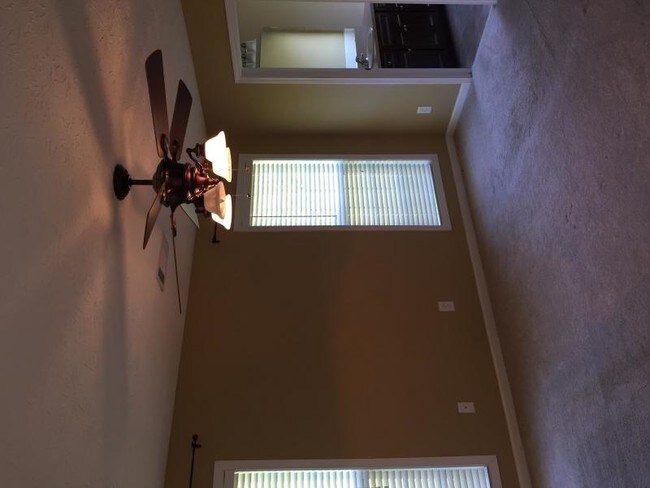 Building Photo - 7002 Hunter Hill Ct