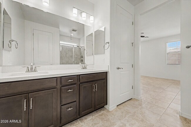 Building Photo - 17239 W Desert Sage Dr