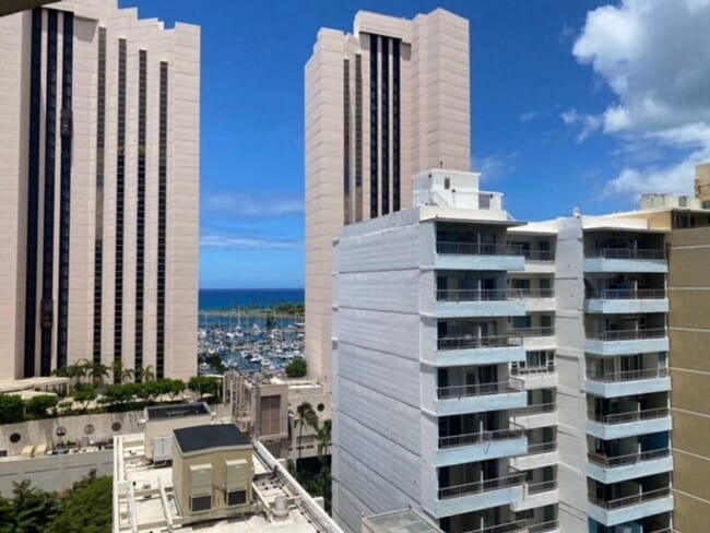 Building Photo - (INCLUDING UTILITIES, A/C & INTERNET) Studio Unit with 1 parking available Waikiki Marina!!