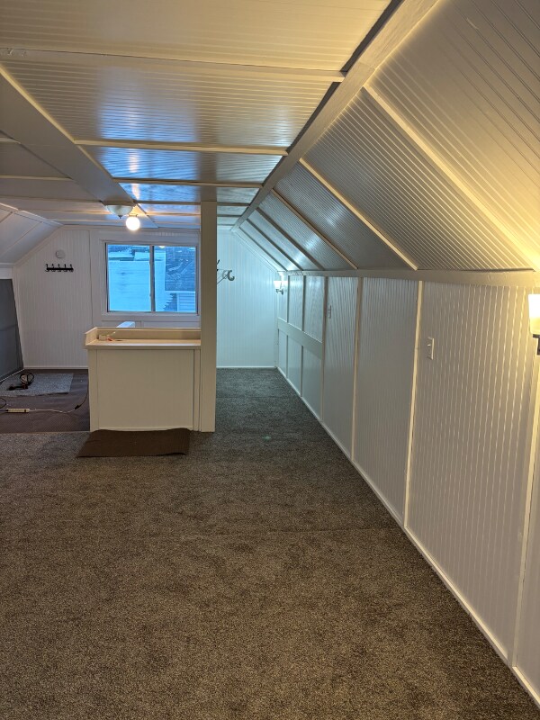 Building Photo - 538 Van Buren Ave