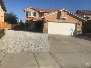 Building Photo - Move -in- Ready