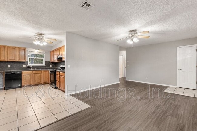 Building Photo - 2427 S 126th E Ave