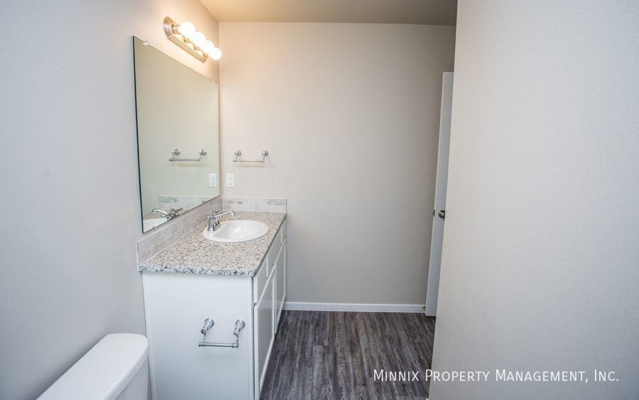 Building Photo - 2114 N Avenue L