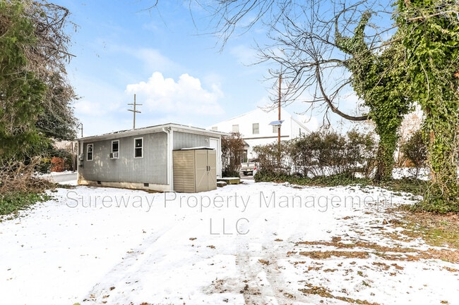 Building Photo - 5018 Chapel Ave