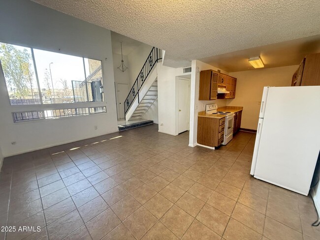 Building Photo - 3646 N 69th Ave