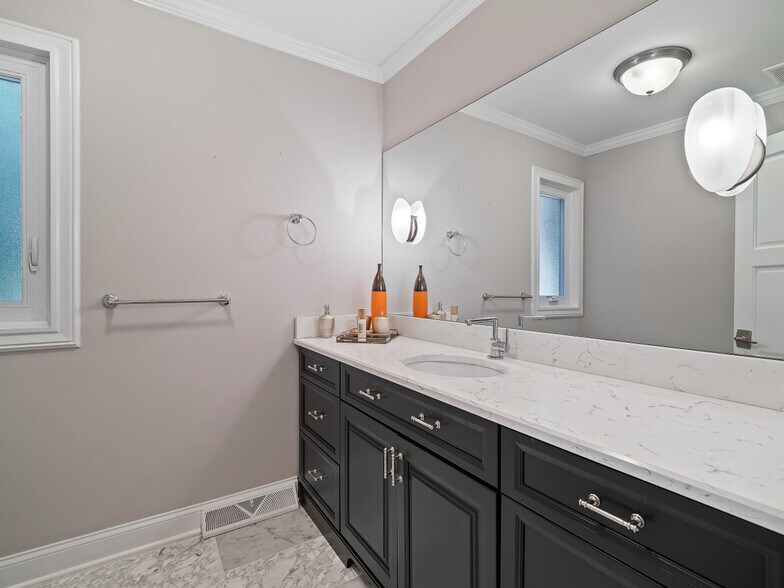 Building Photo - 117 Partridge Ln