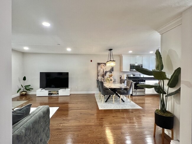 Building Photo - 32 Sugar Maple Ln
