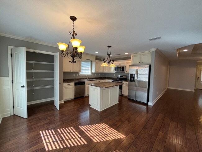 Building Photo - 4136 Bright Creek Rd