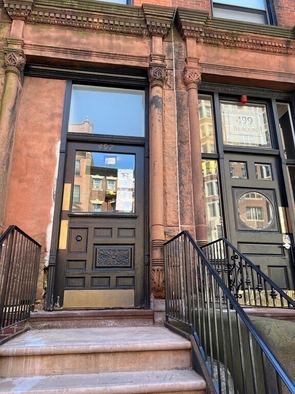 Building Photo - 495-497-497 Beacon St