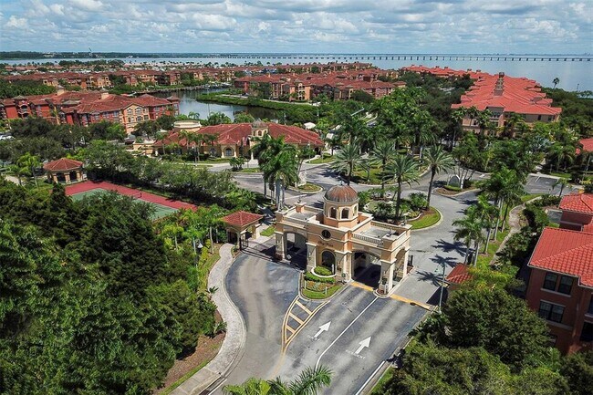 Building Photo - 2713 Via Murano
