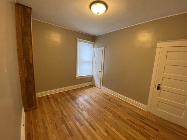 Building Photo - Charming Home in the Country Club Neighborhood!