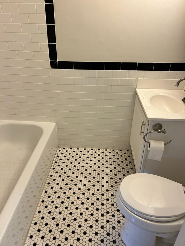 Building Photo - 1805 William St