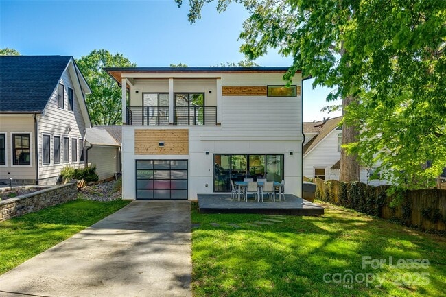 Building Photo - 1609 Onslow Dr
