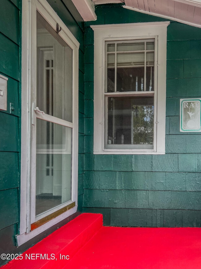 Building Photo - 2806 College St