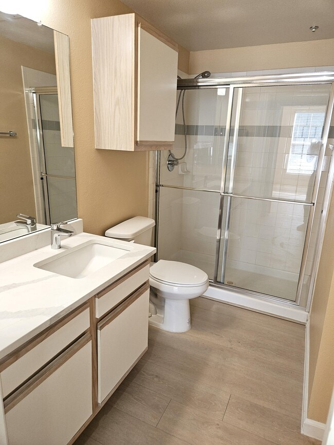 Second Bath - 7442 S Quail Cir