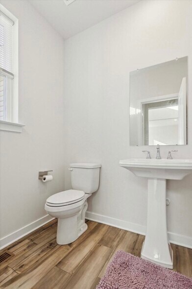 Building Photo - 1137 Mariwill Dr