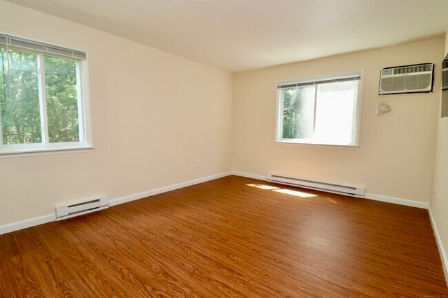 Building Photo - 86 Buddington Rd