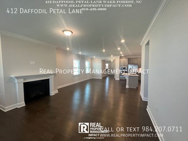 Building Photo - 412 Daffodil Petal Ln