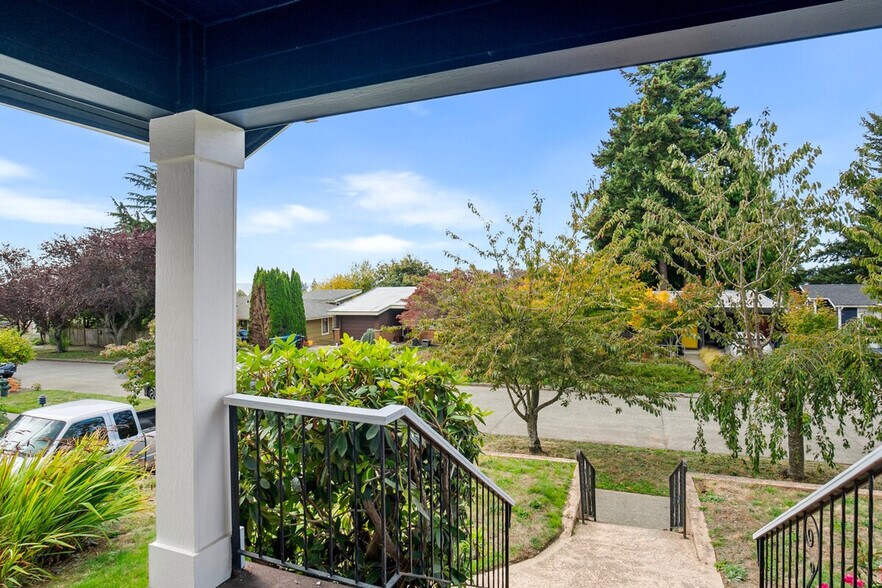 Building Photo - 5257 37th Ave SW