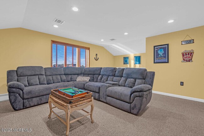 Building Photo - 826 Forepeak Dr